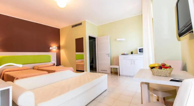 Трёхместный номер Superior Hotel Residence Ulivi E Palme