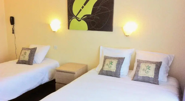 Двухместный номер Standard с видом на парк Brit Hotel Le Parc Vichy