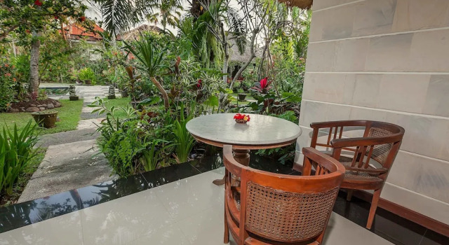 Номер Superior с видом на бассейн Ubud Inn Cottage by Prasi
