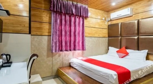 Yuhua Ting Hotel