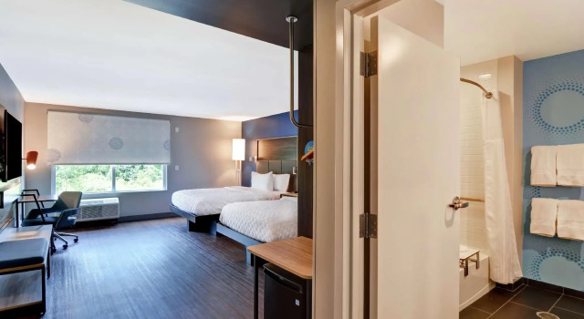 Четырёхместный номер Standard Tru By Hilton Middletown