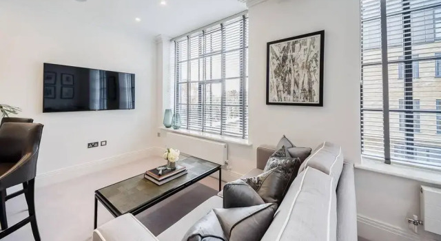 Classy 2 Bedroom Apartment By The Thames, Varaa Huoneisto Asunnot kohteessa Merseyside, Huoneisto