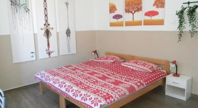 Feel at home studio apartment, Забронировать Апартаменты/квартира Отели Матулей с парковкой, Парковка
