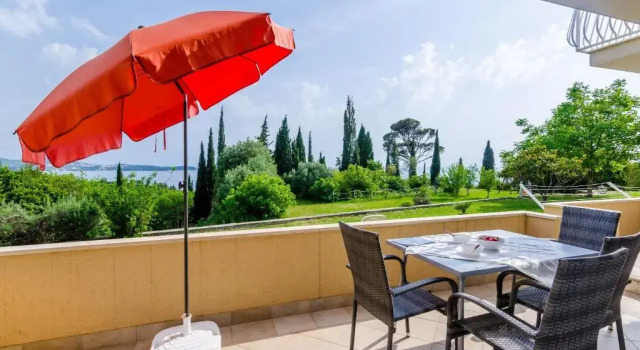 Апартаменты Standard c 1 комнатой с частичным видом на море Color Apartments