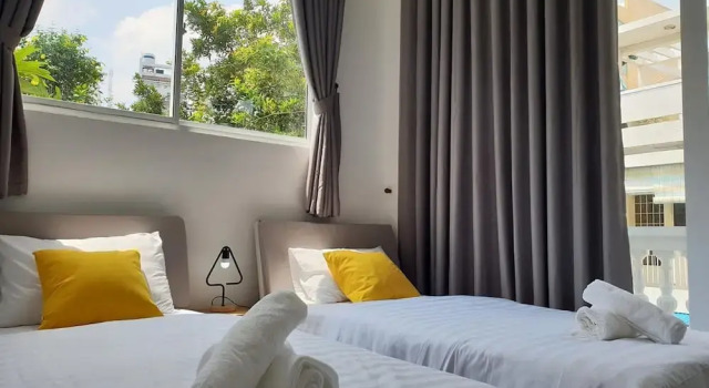 Yelo Hostel & Cafe