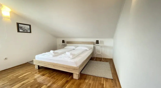 Aparment More