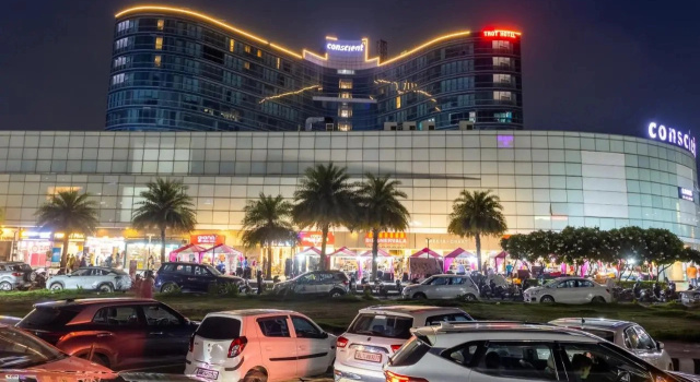 The Trot Hotel & Suites, Book Hotel Gurgaon 