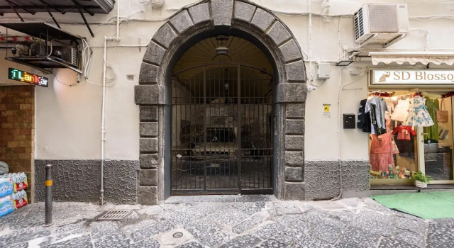 Via Avvocata 25 in Napoli, Забронировать Апартаменты/квартира Апартаменты Неаполя, рядом с Accademia di Belle Arti di Napoli, Апартаменты/квартира