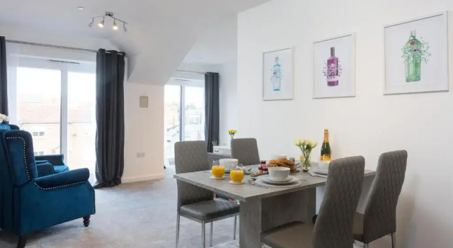 Aura Retreat with Free Parking
