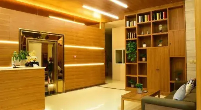 Kunming Nanyang Hotel (Xinluojiawan New Asia Sports City Subway Station), Rezerwuj Hotel Hotele w Kunming z parkingiem, Parking