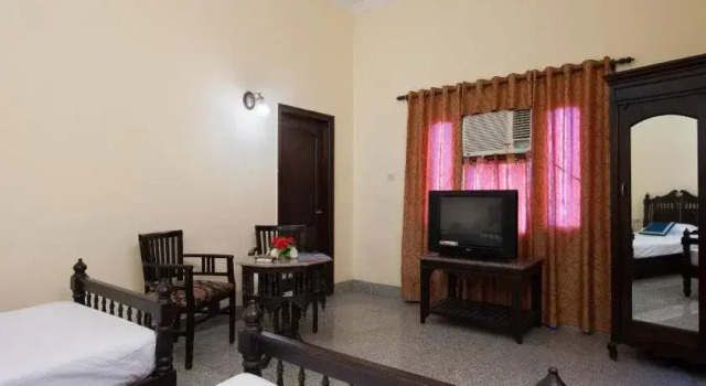 Rajvi Palace Hotel, Забронировать Отель Отели штата Раджастхана с парковкой, Парковка