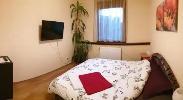 Szent László, Varaa Hotelli Budapest Budapest