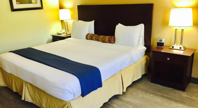 Номер Standard Best Western Butner Creedmoor Inn