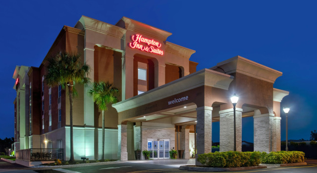 Hampton Inn & Suites - Cape Coral/Fort Myers Area, FL