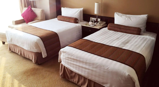 Howard Johnson Huaihai Hotel Shanghai