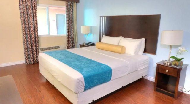 Люкс Sunrise Inn Point Loma