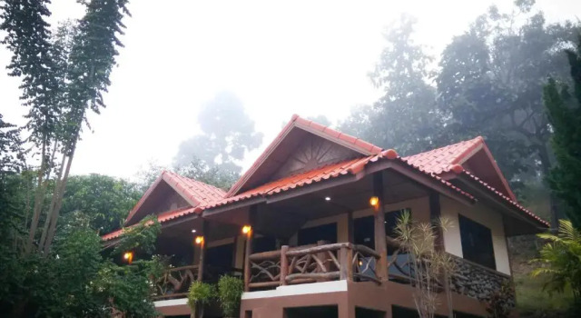 Вилла с балконом Sangsawang Resort