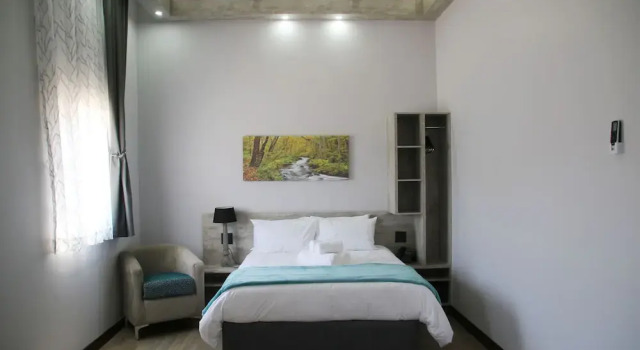 King's Gate Hotel, Prenota Hotel Rustenburg 