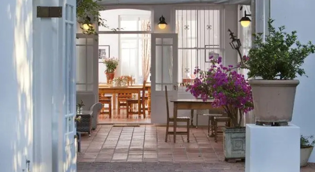 22 Die Laan Guest House Studio, Забронировать Гостевой дом Отели Стелленбос с парковкой, рядом с African Art Boutique Stellenbosch, Парковка