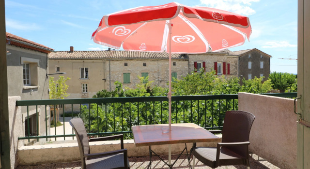 30 Rte de Vallon Pont D Arc, Book Hotel Hoteller i Rhône-Alps med parkering, Parkering