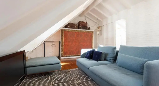 Апартаменты LovelyStay - Distinctive & Unique Apartment next to Sé Cathedral of Lisbon - 5 min to Chiado