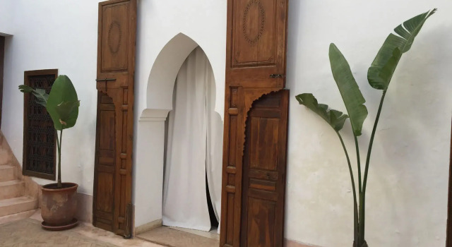 Riad UP, Забронировать Отель Отели Марракеш-Тенсифт-Эль-Хауз с парковкой, Парковка