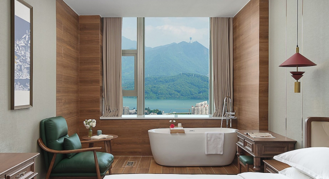 Номер Deluxe CloudView Hotel