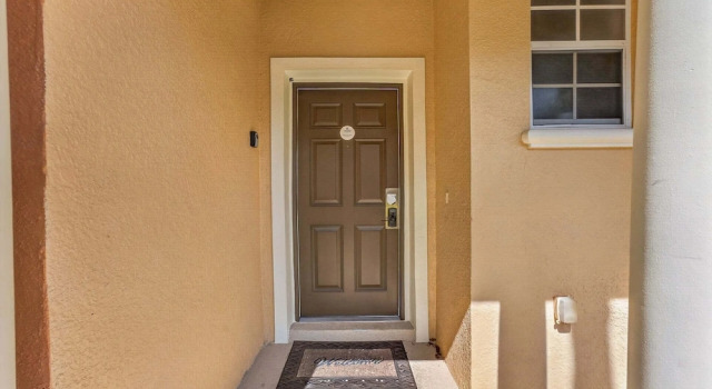 Cozy 3BR Townhome 5 Miles From Disney