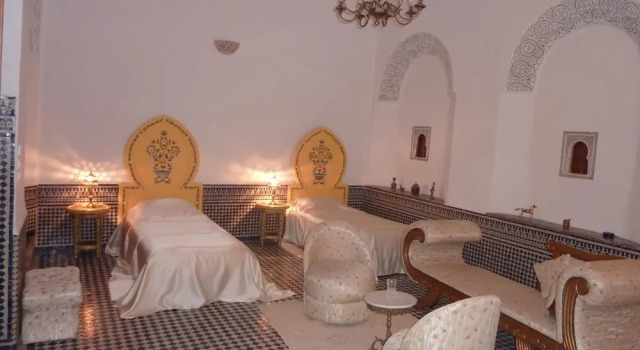 Трёхместный номер Comfort с балконом Dar Al Safadi