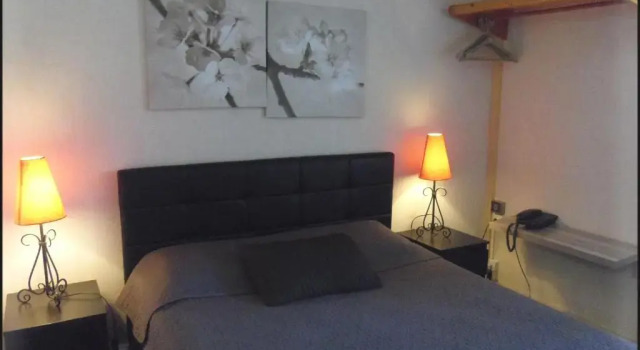 Aix Hotel