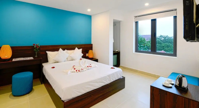 Двухместный номер Deluxe с балконом Hoi An Dream City Hotel