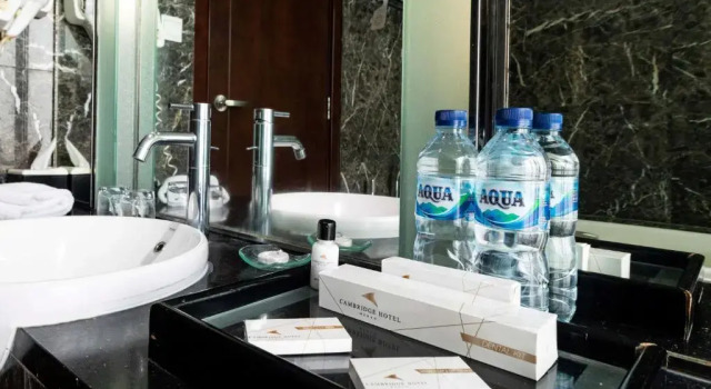 Двухместный номер Deluxe Cambridge Hotel Medan