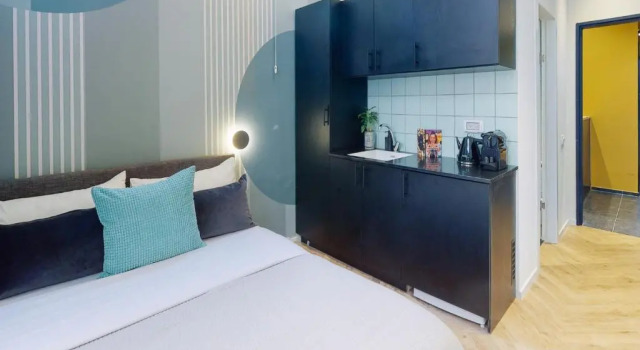 Студия Colorbox - by Loginn Tel-Avivian hotels