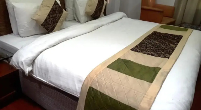 Hotel Aerocity Golden