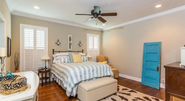 1067 College by Hodnett Cooper