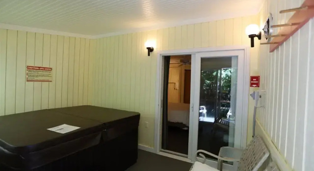 Inns of WV 104, 1bd, Waterville Valley, Varaa Hotelli Hotellit New England uima-altaalla, Uima-allas
