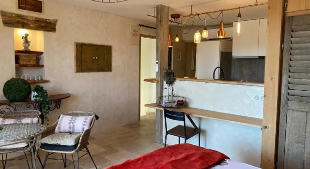 Студия Maison dhôtes Une hirondelle en Provence