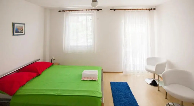 Студия с балконом Friendly Peoples Guest House