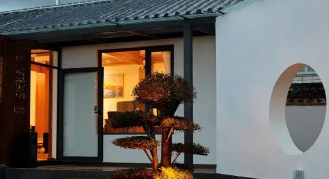 Shangri-La · Jiantang Renjia | Four-style courtyard designer Meisu (Dukezong Ancient City Store), Buchen Sie Hotel Hotels in Yunnan mit Parkplatz, Parkplätze