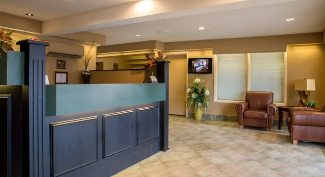 Maritime Inn Port Hawkesbury, Rezervați Hotel Port Hawkesbury Cape Breton