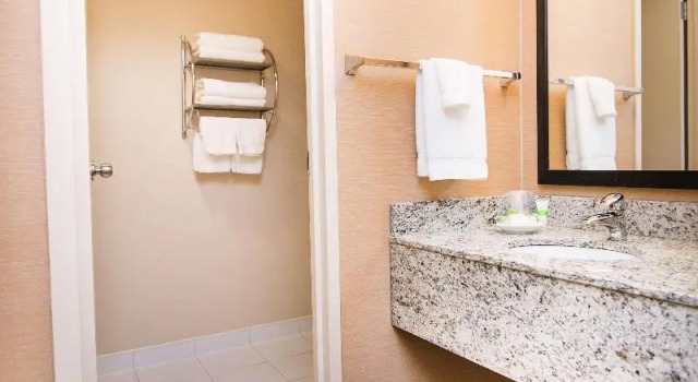 Номер Standard Best Western Plus Dryden Hotel and Conference Centre