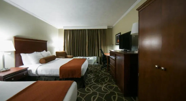 Четырёхместный номер Standard Best Western Plus Burley Inn & Convention Center
