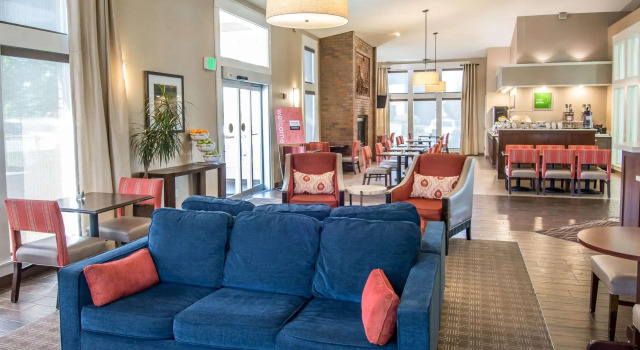 Comfort Inn & Suites Spokane Valley Central, Забронировать Отель Спокан-Вэлли 