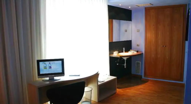 Hotel Cal Tet, Забронировать Отель Торроэлья-де-Монгри Baix Empordà