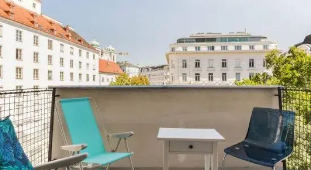 Central, city view balcony, "Studio Stubenbastei", Prenota Hotel Vienna Austria, vicino a Casa di Mozart