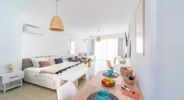 Апартаменты Comfort Alpha Urban Suites