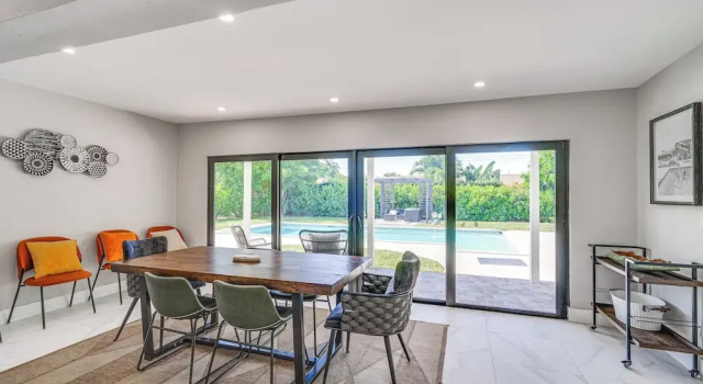 Коттедж 1 Mi to Beach: Modern Cape Coral Home w/ Pool