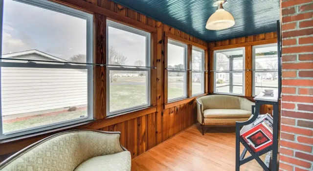 Virginia Retreat w/ Porch & Grill, Near Beaches!, Rezerwuj Dom wakacyjny Hotele w Wachapreague z parkingiem, Parking
