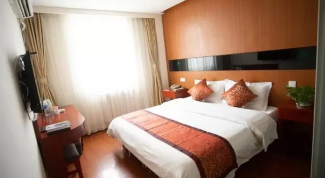 GreenTree Inn TianJin Ji County South YuYang Road GuLou Square Express Hotel