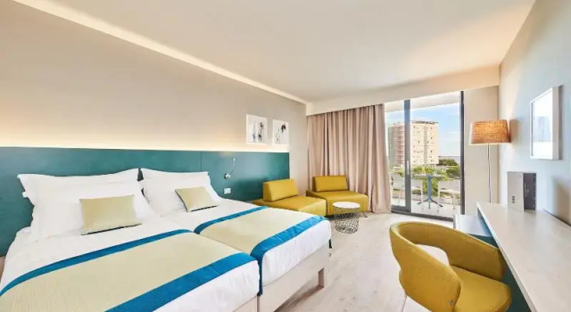 Семейный номер Standard с балконом и с видом на парк Hotel Sipar Plava Laguna